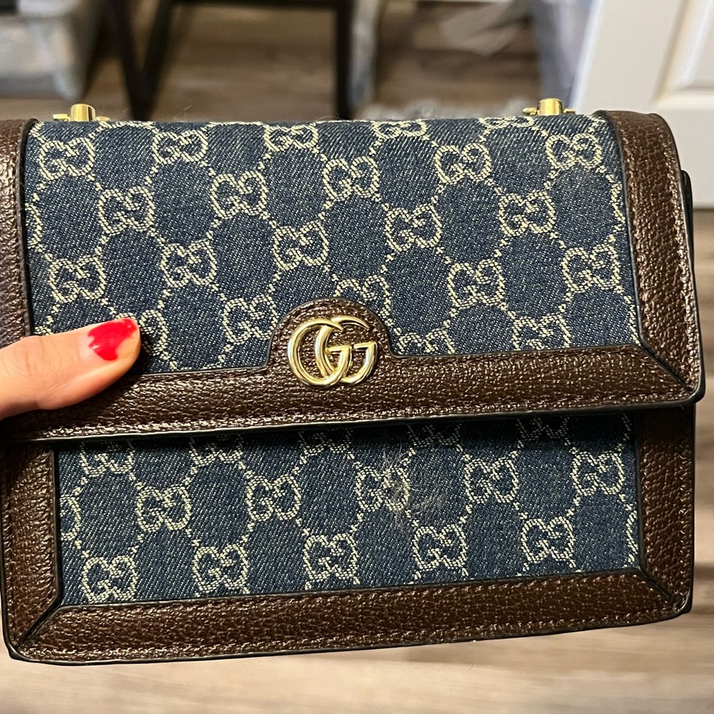 Gucci purse